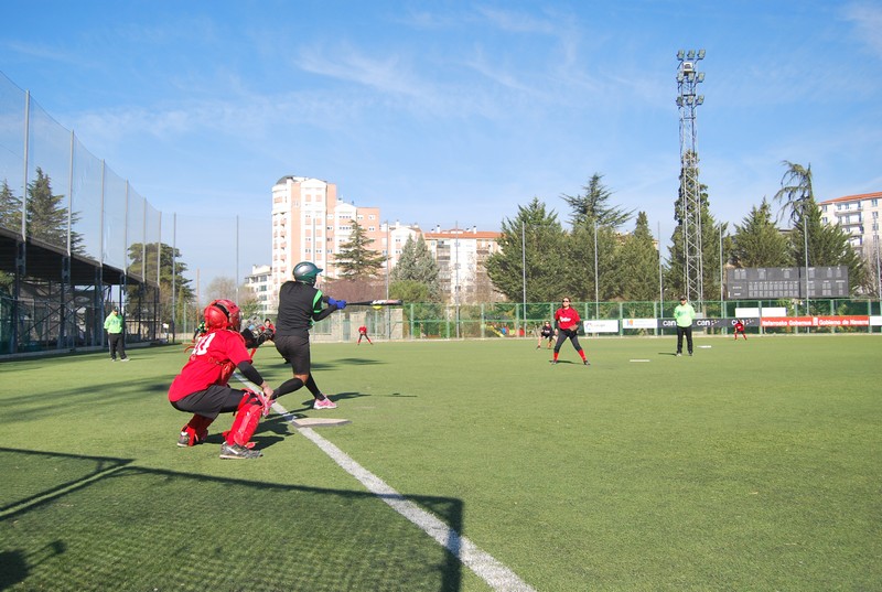 Triangular de Sofbol en Burlada